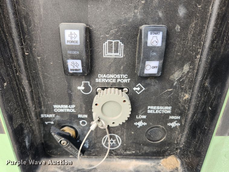 image for item KT9401 2018 Sullair 185  air compressor