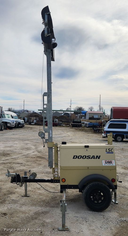 image for item KT9403 Doosan LSC  light plant