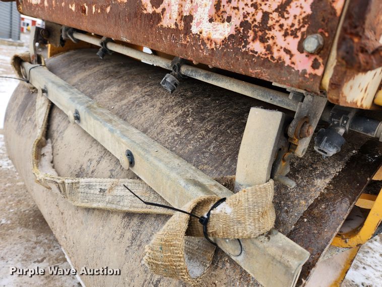 image for item KT9413 1996 Dynapac CC102  double drum vibratory roller