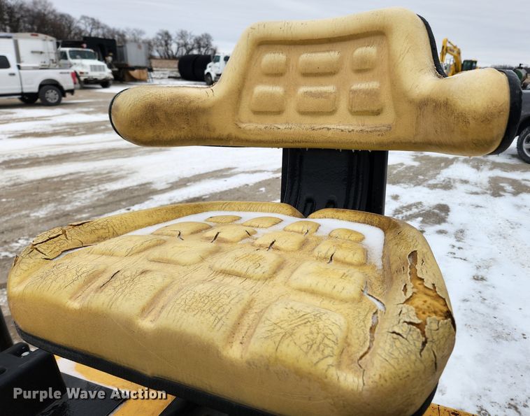 image for item KT9413 1996 Dynapac CC102  double drum vibratory roller