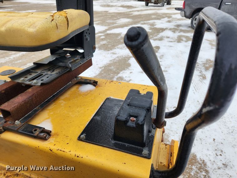 image for item KT9413 1996 Dynapac CC102  double drum vibratory roller