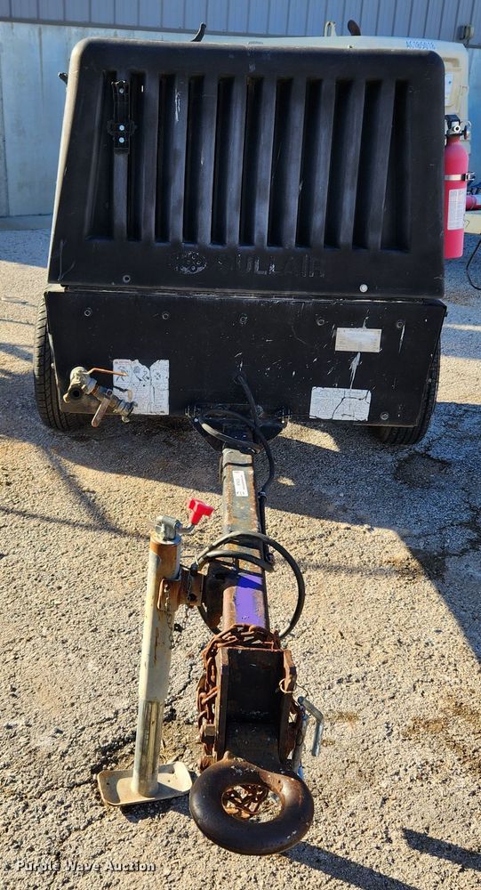 image for item KT9428 2005 Sullair 185DP0JD  air compressor