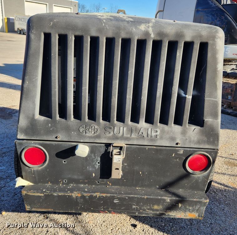image for item KT9428 2005 Sullair 185DP0JD  air compressor