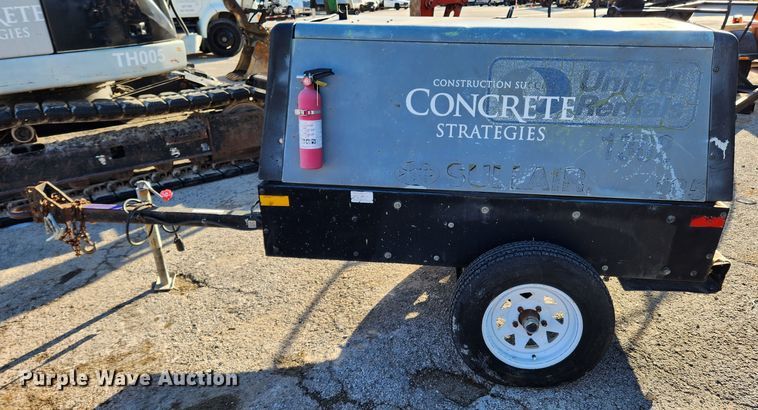 image for item KT9428 2005 Sullair 185DP0JD  air compressor