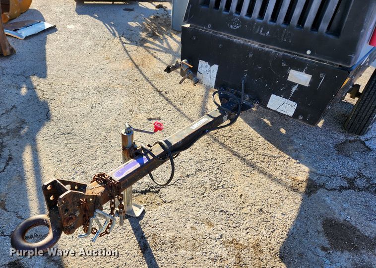 image for item KT9428 2005 Sullair 185DP0JD  air compressor