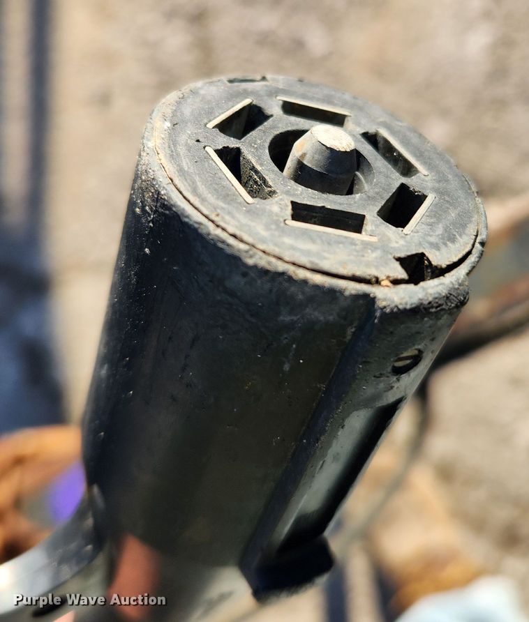 image for item KT9428 2005 Sullair 185DP0JD  air compressor