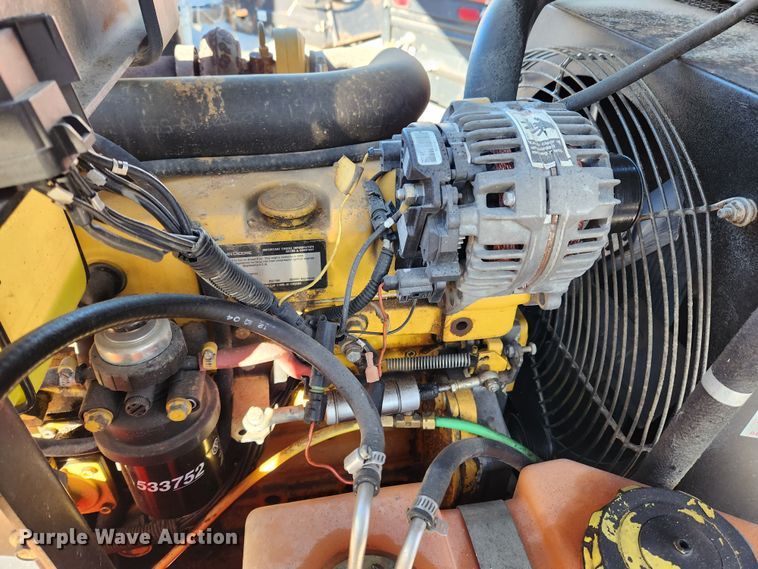 image for item KT9428 2005 Sullair 185DP0JD  air compressor