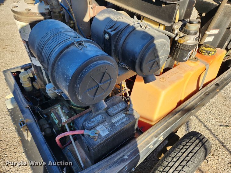 image for item KT9428 2005 Sullair 185DP0JD  air compressor