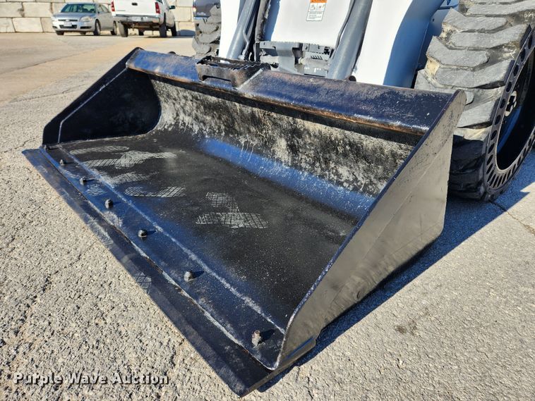 image for item KT9441 2014 Bobcat S650  skid steer loader
