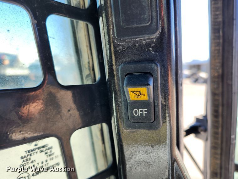 image for item KT9441 2014 Bobcat S650  skid steer loader