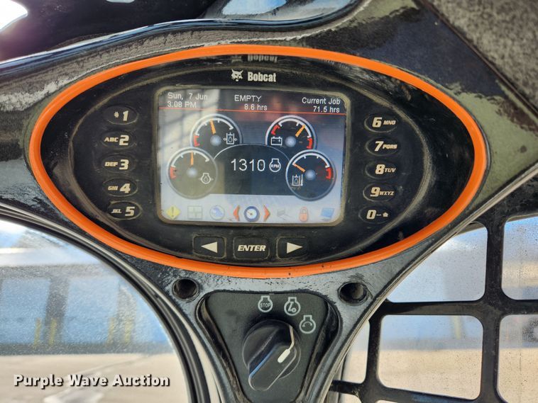 image for item KT9441 2014 Bobcat S650  skid steer loader