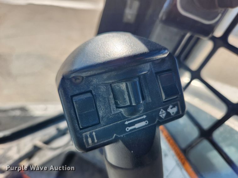 image for item KT9441 2014 Bobcat S650  skid steer loader