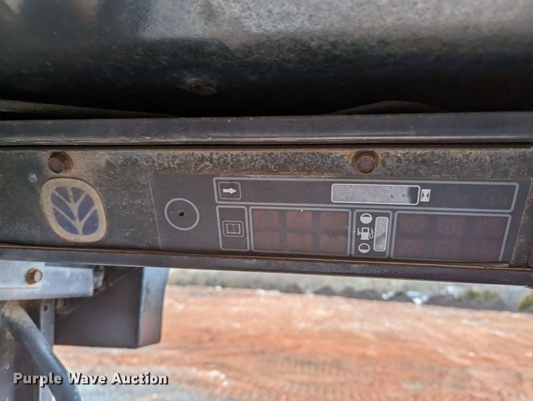 image for item LF9552 1996 New Holland LX865  skid steer loader