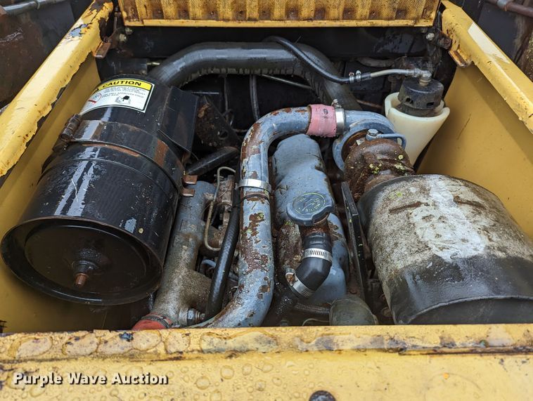 image for item LF9552 1996 New Holland LX865  skid steer loader