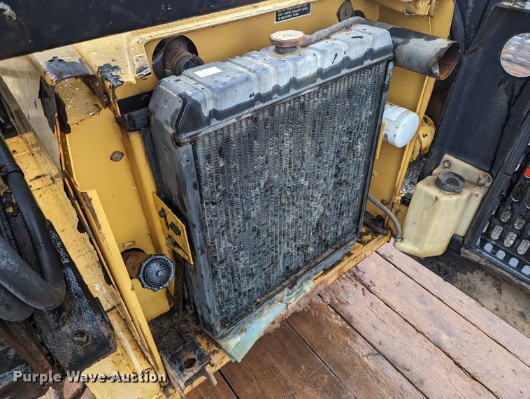 image for item LF9552 1996 New Holland LX865  skid steer loader