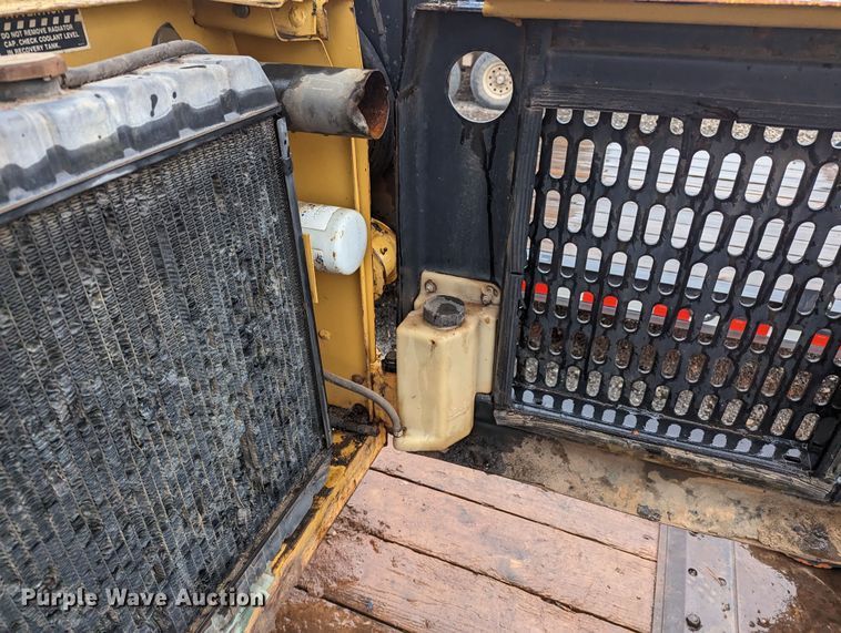 image for item LF9552 1996 New Holland LX865  skid steer loader