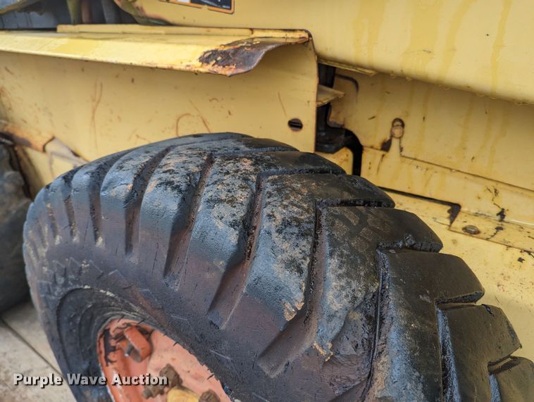 image for item LF9552 1996 New Holland LX865  skid steer loader