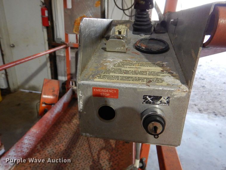 image for item LI9060 Skyjack SJIII3219  scissor lift