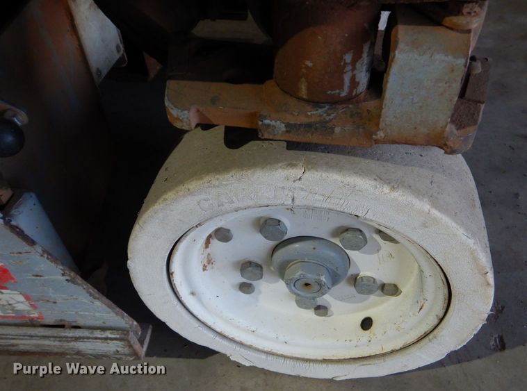 image for item LI9060 Skyjack SJIII3219  scissor lift