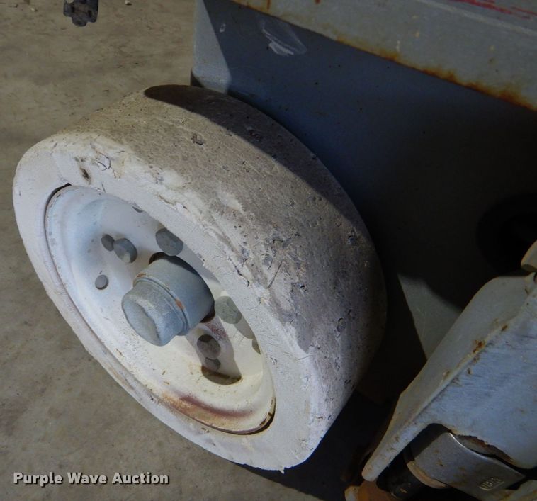 image for item LI9060 Skyjack SJIII3219  scissor lift