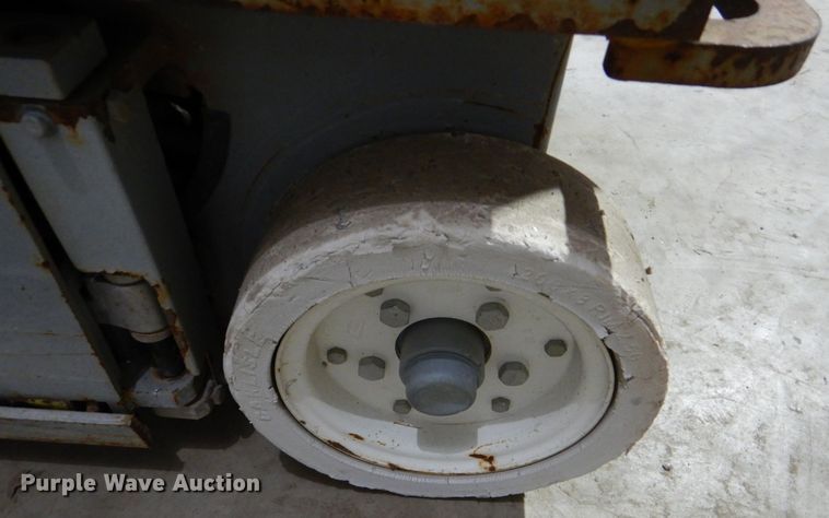 image for item LI9060 Skyjack SJIII3219  scissor lift