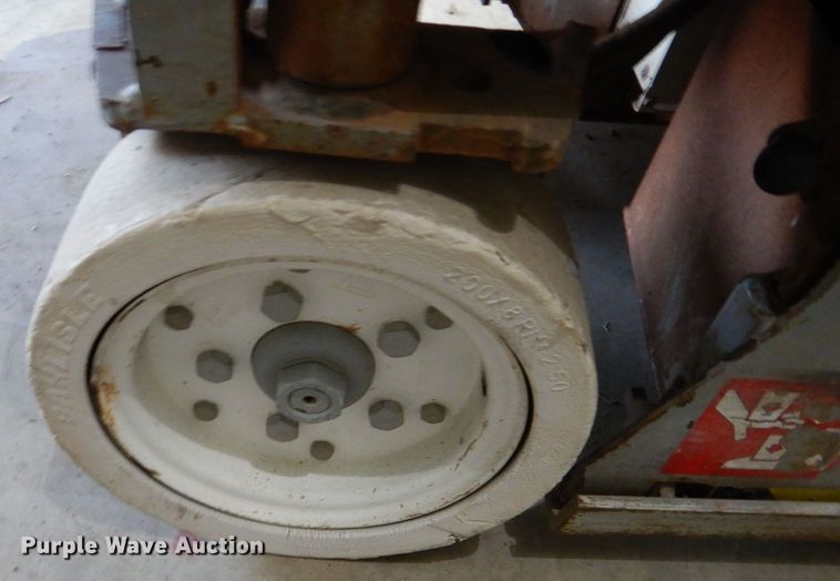 image for item LI9060 Skyjack SJIII3219  scissor lift