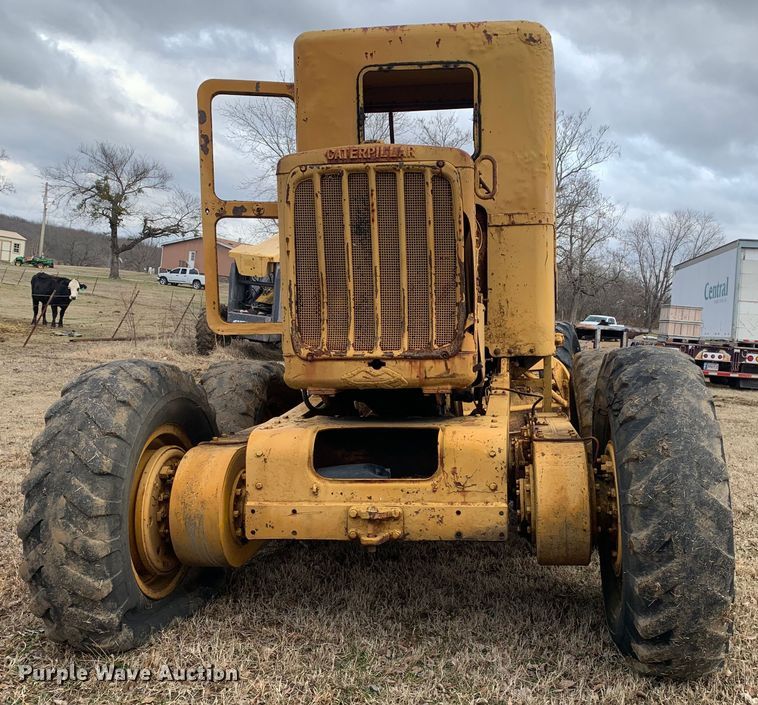 image for item LI9085 Caterpillar  rigid frame motor grader