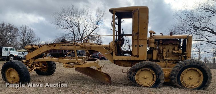 image for item LI9085 Caterpillar  rigid frame motor grader