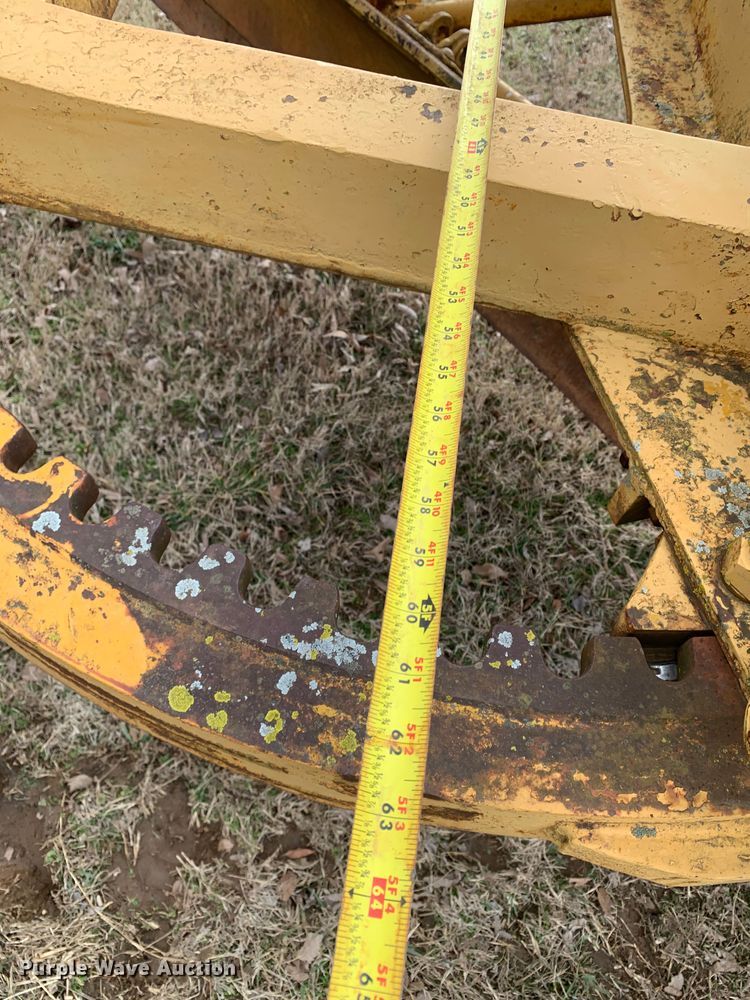 image for item LI9085 Caterpillar  rigid frame motor grader