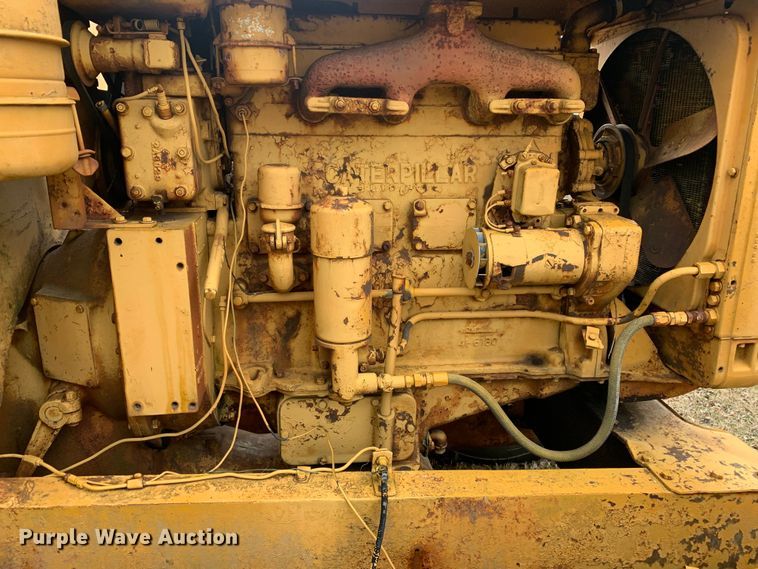 image for item LI9085 Caterpillar  rigid frame motor grader