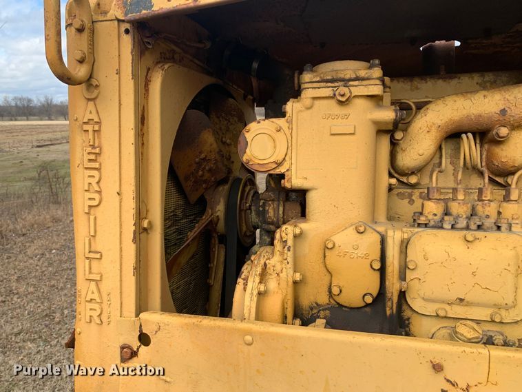 image for item LI9085 Caterpillar  rigid frame motor grader