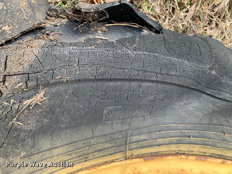 image for item LI9085 Caterpillar  rigid frame motor grader