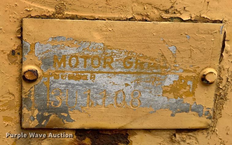 image for item LI9085 Caterpillar  rigid frame motor grader