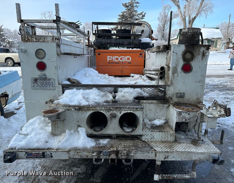 image for item LT9346 1999 International 4700  Crew Cab utility / service truck