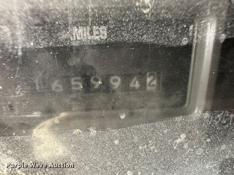 image for item LT9346 1999 International 4700  Crew Cab utility / service truck