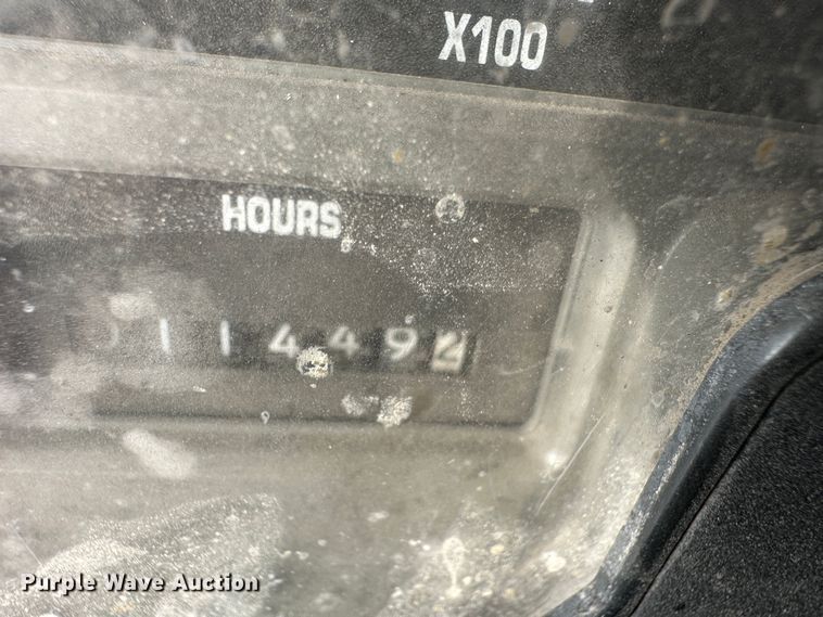 image for item LT9346 1999 International 4700  Crew Cab utility / service truck