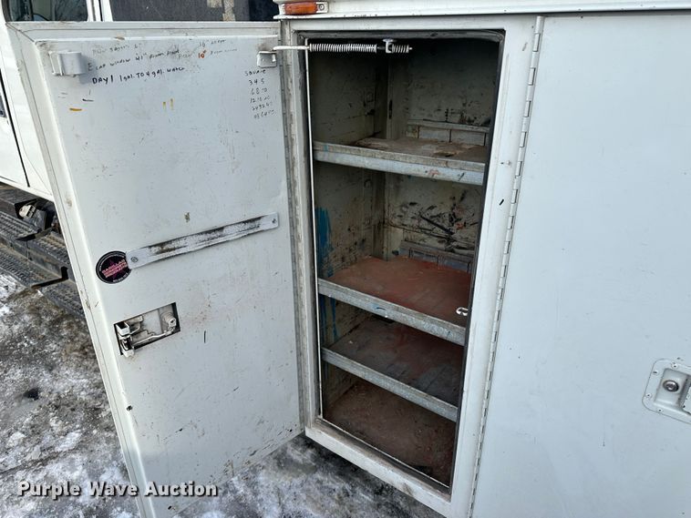 image for item LT9346 1999 International 4700  Crew Cab utility / service truck