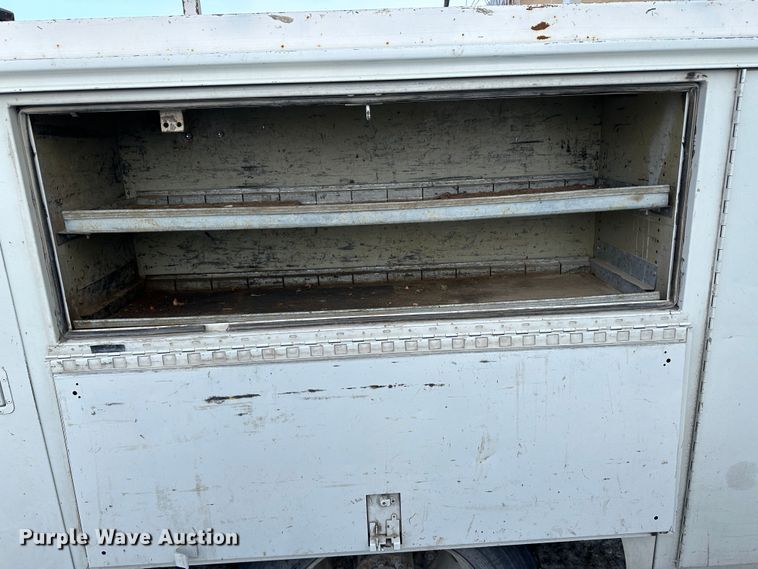 image for item LT9346 1999 International 4700  Crew Cab utility / service truck