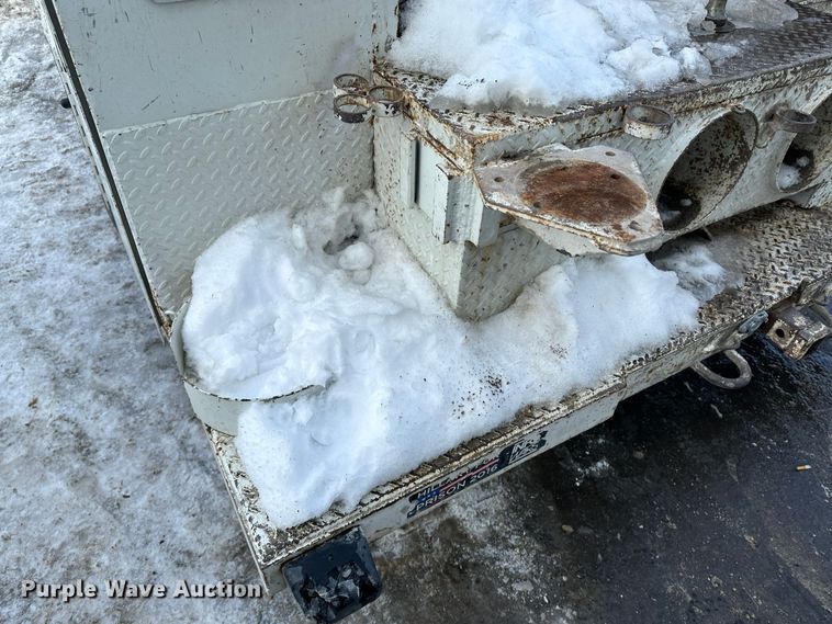 image for item LT9346 1999 International 4700  Crew Cab utility / service truck