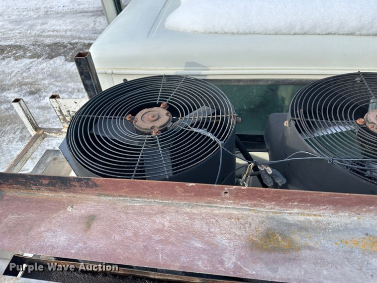 image for item LT9346 1999 International 4700  Crew Cab utility / service truck