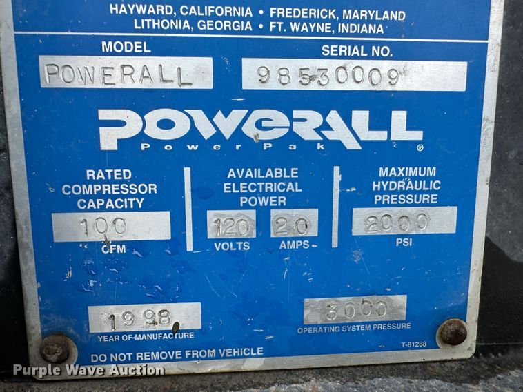 image for item LT9346 1999 International 4700  Crew Cab utility / service truck