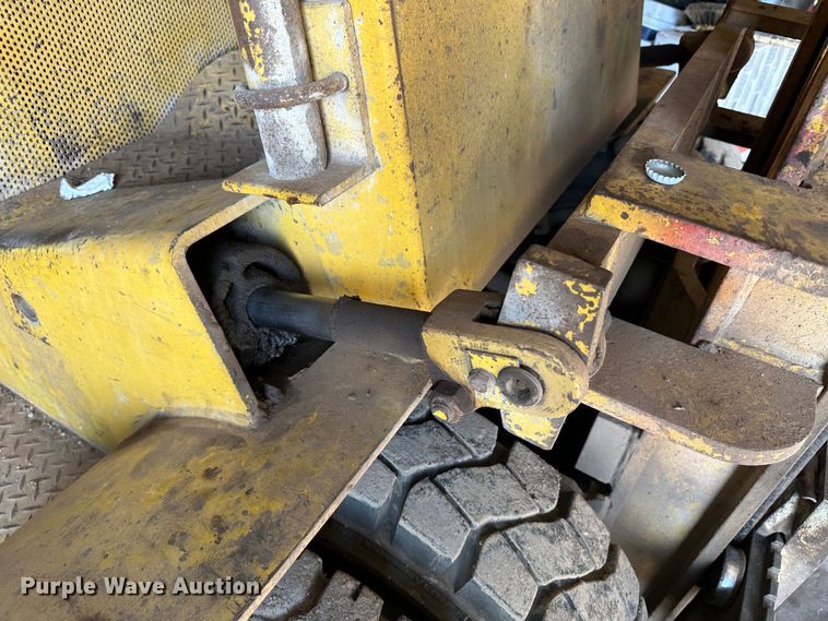 image for item LT9368 Yale G83P-050-SAS-086  forklift