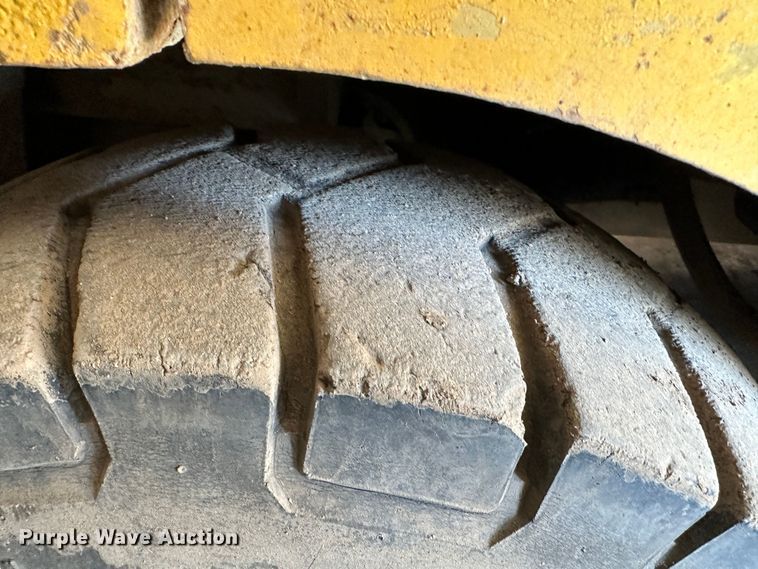 image for item LT9368 Yale G83P-050-SAS-086  forklift