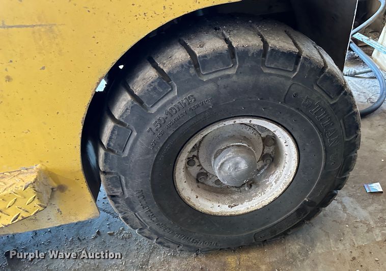 image for item LT9368 Yale G83P-050-SAS-086  forklift