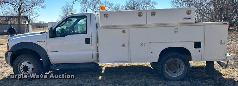 image for item LT9388 2007 Ford F550 Super Duty XL  utility / service truck