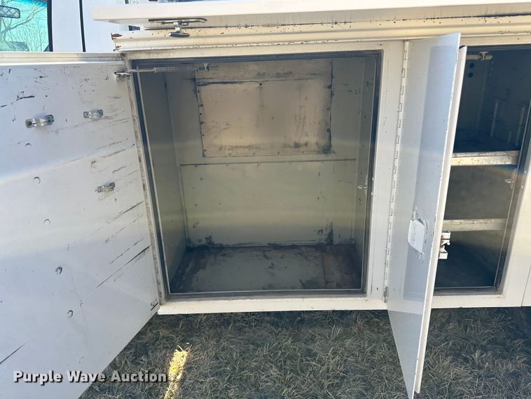 image for item LT9388 2007 Ford F550 Super Duty XL  utility / service truck