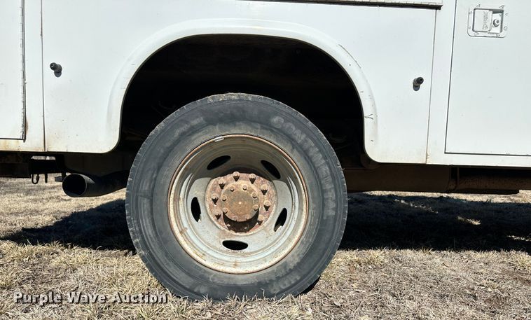 image for item LT9388 2007 Ford F550 Super Duty XL  utility / service truck