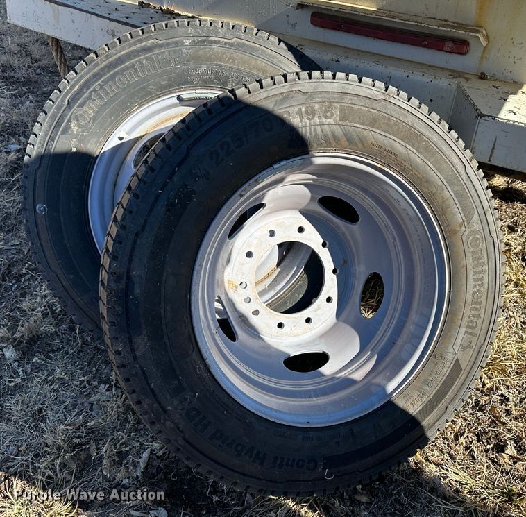 image for item LT9388 2007 Ford F550 Super Duty XL  utility / service truck