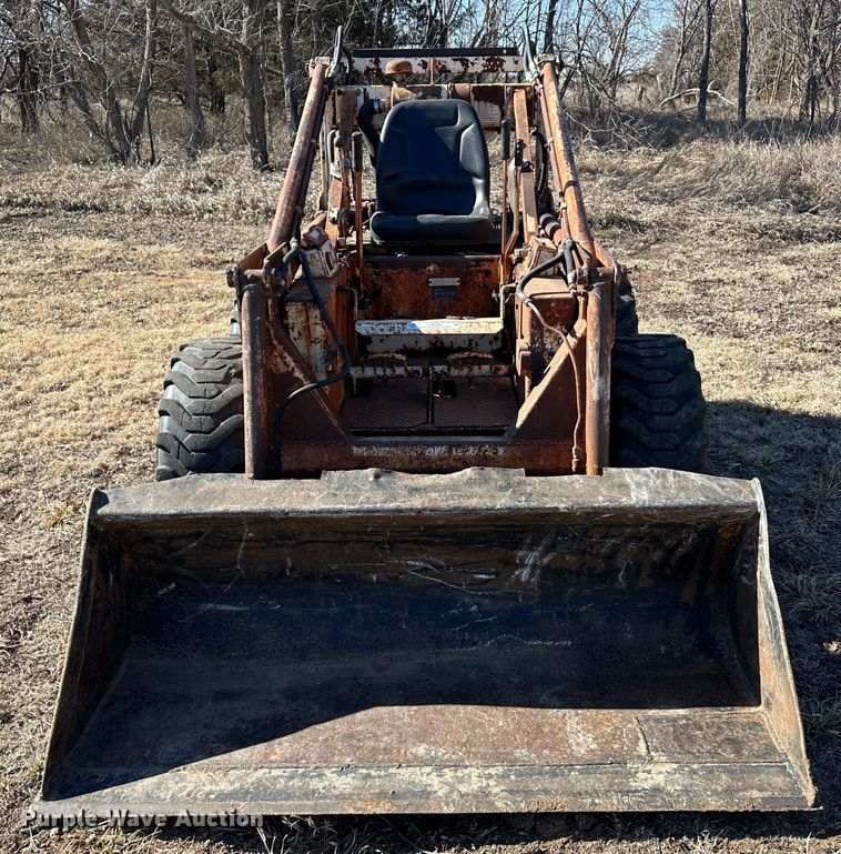 image for item LT9389 Melroe Bobcat 500  skid steer loader
