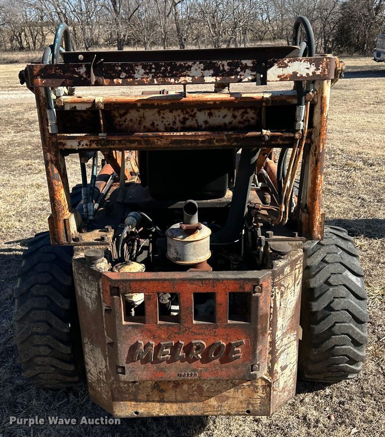 image for item LT9389 Melroe Bobcat 500  skid steer loader